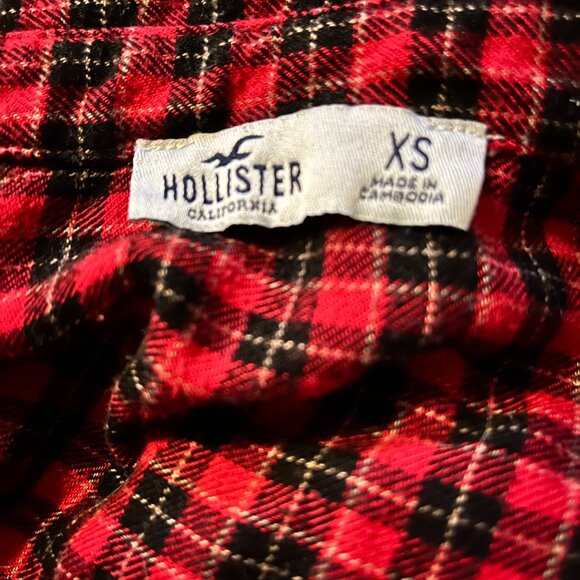 Vintage Hollister Red & Black Plaid Flannel Shirt XS — Cozy Lumberjack Button‑Up - Picture 4 of 4